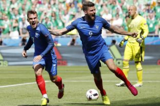 Francúzi zvládli obrat proti Írom, idú do štvrťfinále
