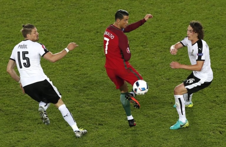 Najkrajšie momenty z deviateho dňa ME vo futbale