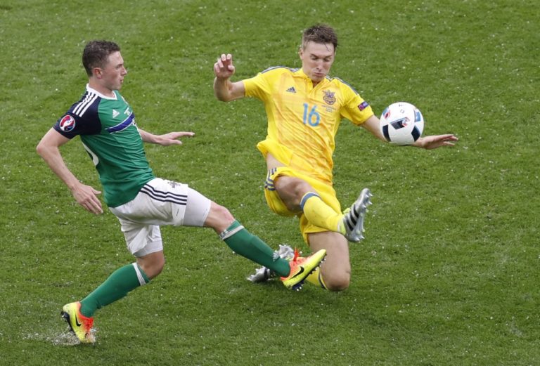 Najkrajšie momenty zo siedmeho dňa ME vo futbale