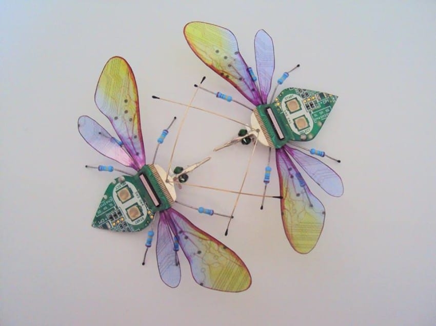 Neuveríte, ako využíva táto žena staré nefunkčné počítače!