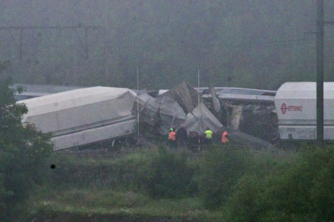 Zrážka vlakov v Belgicku má obete i desiatky zranených