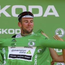 Bitku špurtérov vyhral Cavendish, Sagan bol šiesty