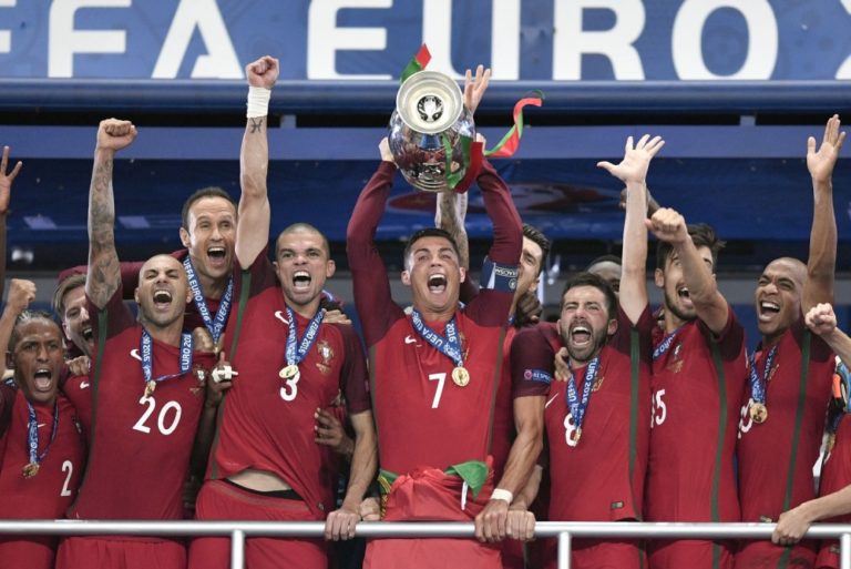 Finále ME vo futbale: Portugalsko - Francúzsko