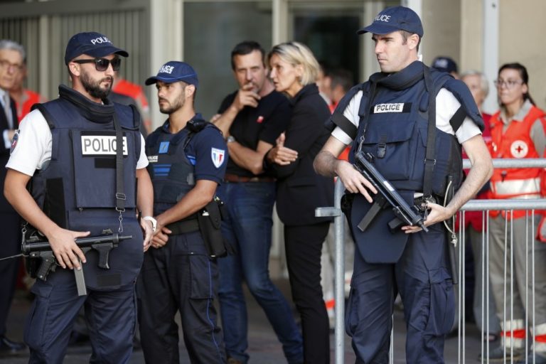 Francuzsko policia