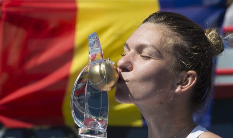 Kučovej premožiteľka titul nezískala, triumfovala Halepová