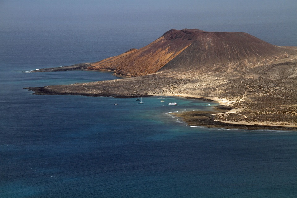 Lanzarote 1137760_960_720.jpg
