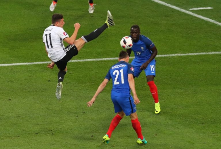 Najkrajšie momenty zo semifinále ME vo futbale