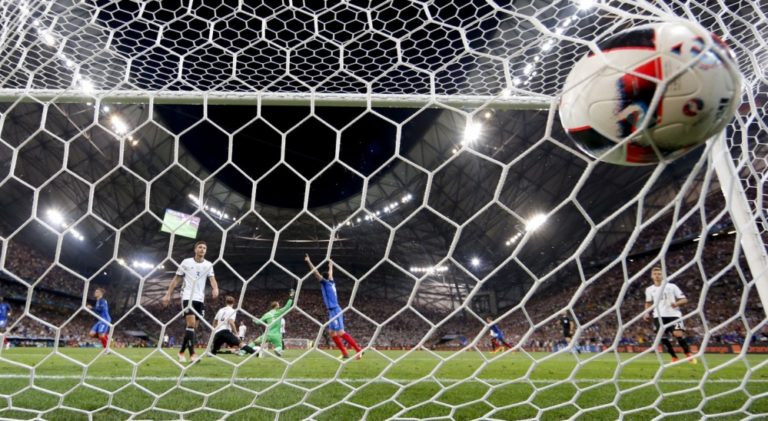 Najkrajšie momenty zo semifinále ME vo futbale