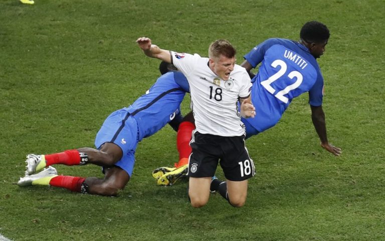 Najkrajšie momenty zo semifinále ME vo futbale
