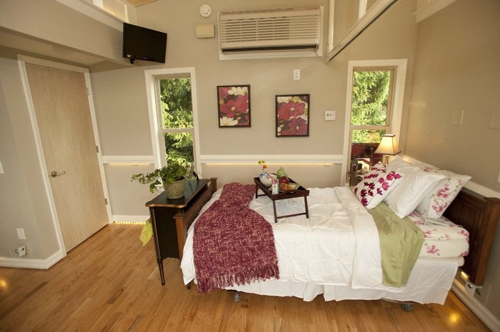 Nemali miesto v dome pre babku. Preto našli úžasné riešenie!