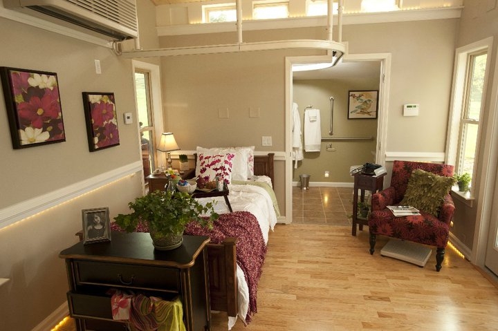 Nemali miesto v dome pre babku. Preto našli úžasné riešenie!