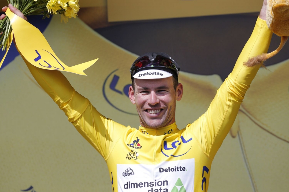 Peter Sagan začal Tour de France tretím miestom, špurt poznačil pád