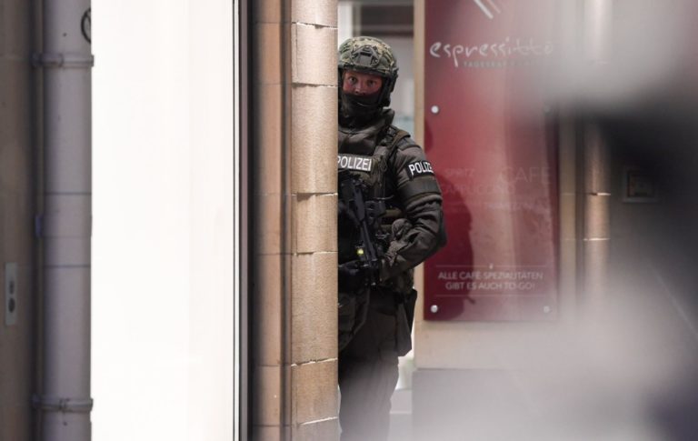 Polícia