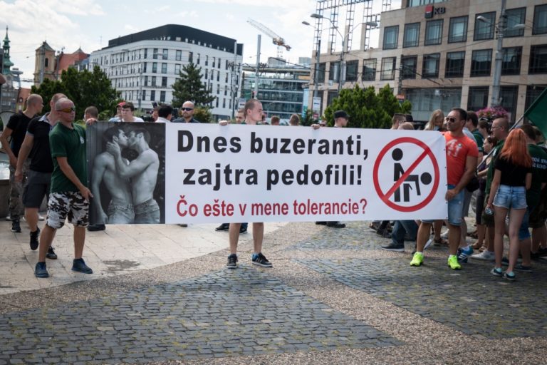 Protest proti pochodu úchylákov