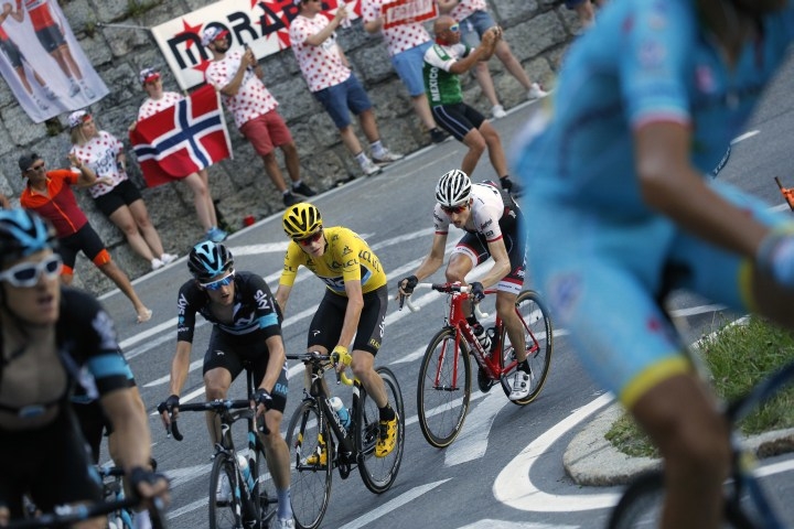 V 17. etape Tour de France potrápili cyklistov kopce