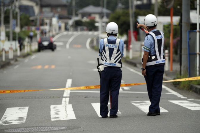 V japonskom ústave ubodal bývalý zamestnanec 19 ľudí