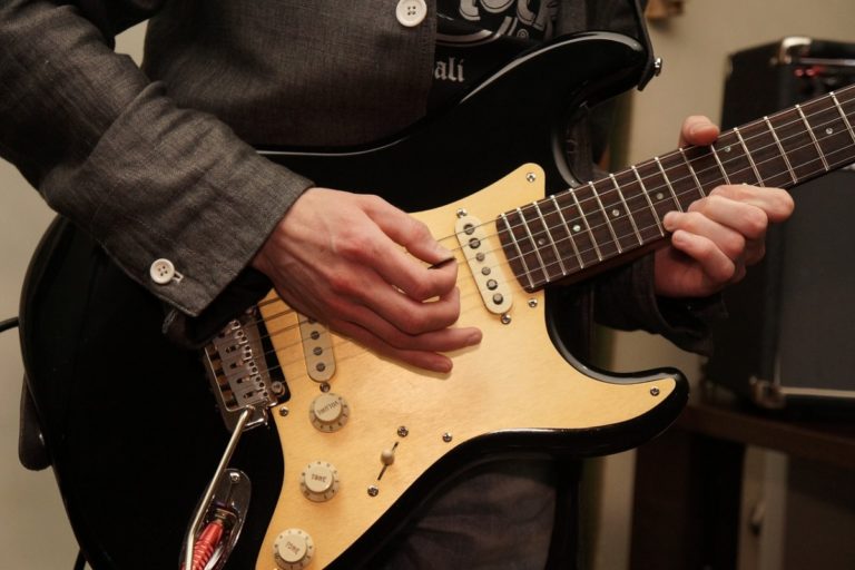 Gitara.jpg