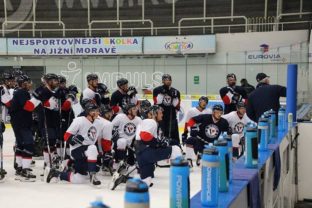 Hokejisti Slovana podľahli v Brne domácej Komete