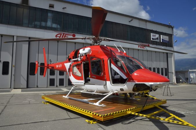Na pomoc zraneným bude lietať nový vrtuľník