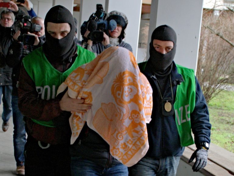 Polícia