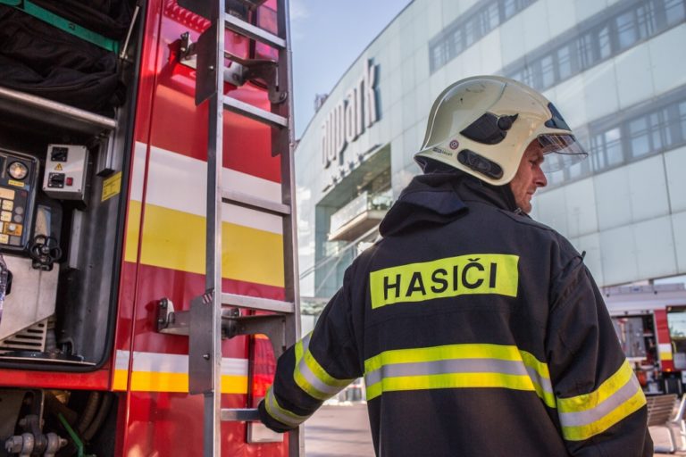 Požiar v bratislavskom Auparku