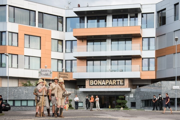 Protest proti zlodejom v politike IX.