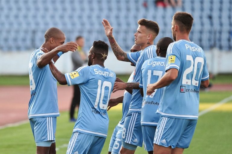 Slovan sa v Slovnaft Cupe vyhol blamáži, rozhodli penalty