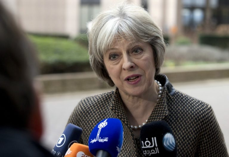 Britská premiérka oslávi 60 rokov, jej slabosťou sú lodičky