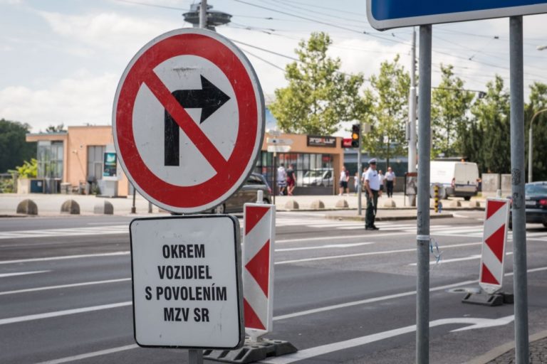 Dopravná značka