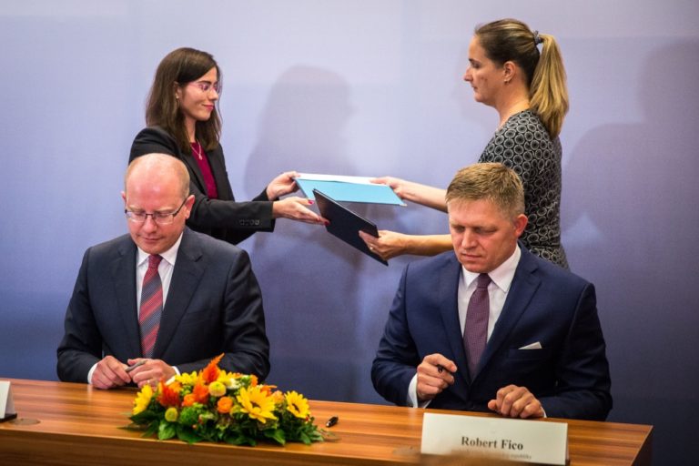 Fico by pri obrane krajiny rád spolupracoval s Českom