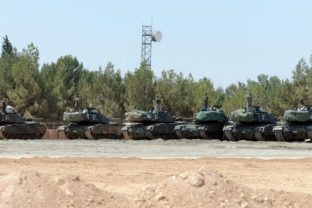 Operácia v Sýrii pokračuje, Turecko poslalo ďalšie tanky