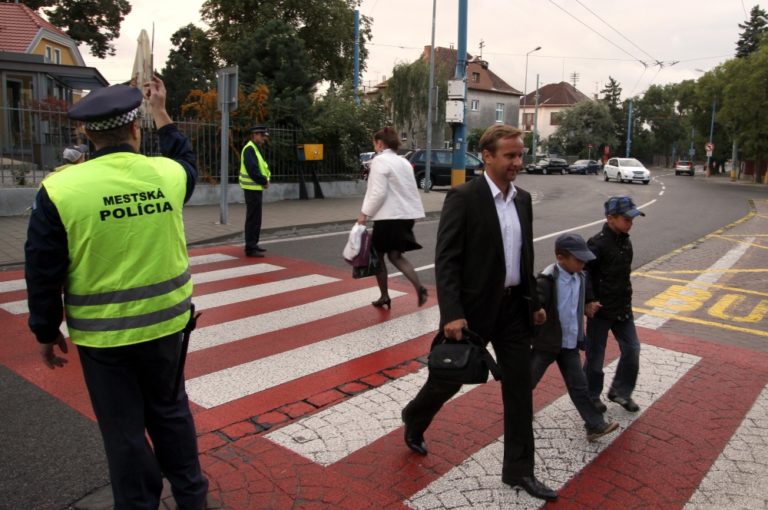 Polícia
