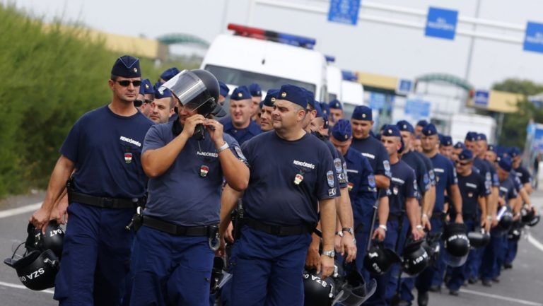 Polícia