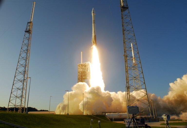 Vypustili sondu OSIRIS REx, má priviezť úlomky asteroidu