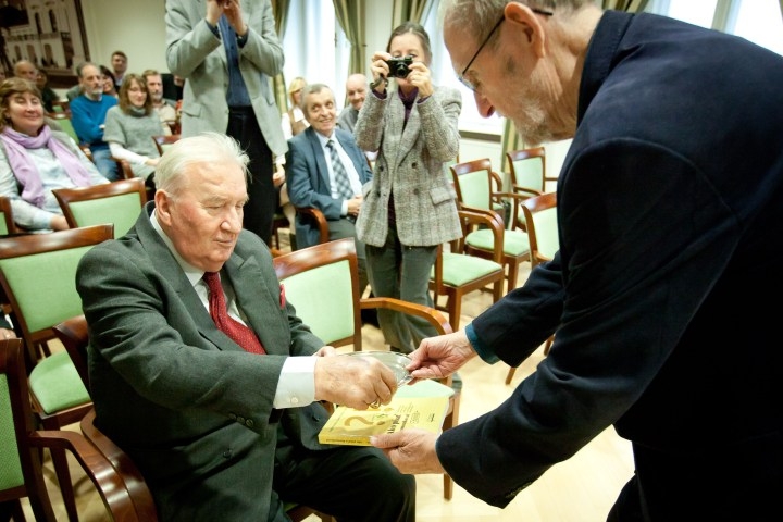 Prvý slovenský prezident Michal Kováč († 86)