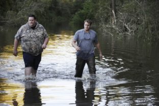 Severnú Karolínu sužujú po prechode hurikánu záplavy