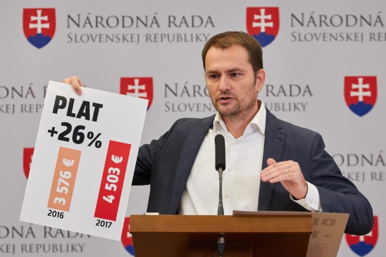MATOVIČ: Vyzval Fica,aby prekazil plán Danka nezmraziť plat poslancov
