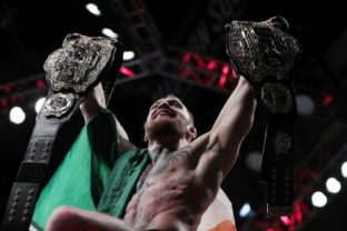 McGregor po knokaute Alvareza dvojnásobným šampiónom UFC