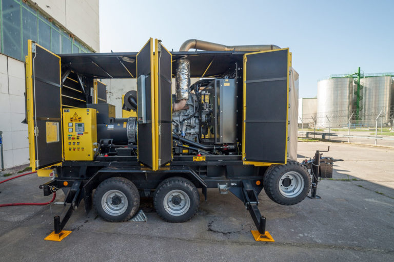 Mobile diesel generator Slovenské elektrárne jadrová energia Bohunice