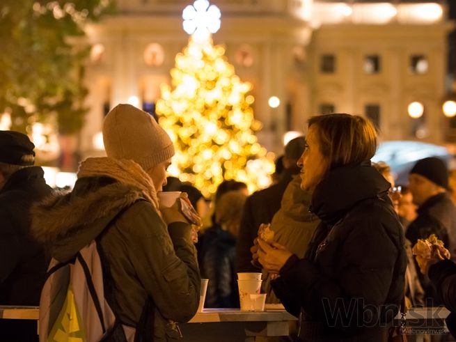 V Bratislave začali Vianočné trhy