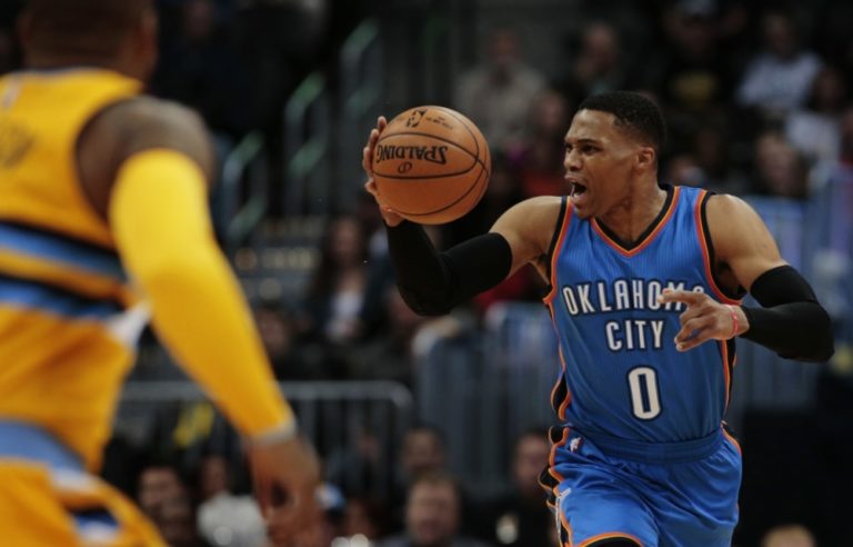 Westbrook má ďalšie triple double, dobehol LeBrona