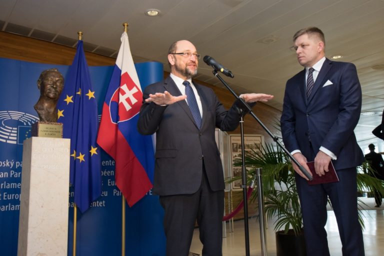 Fico v Štrasburgu odhalil bustu Alexandra Dubčeka