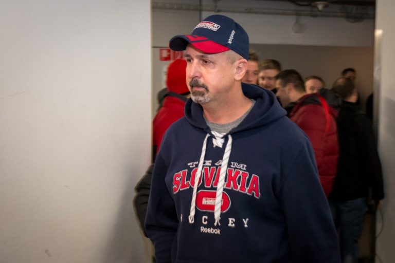 Tréner slovenskej hokejovej reprezentácie Zdeno Cíger