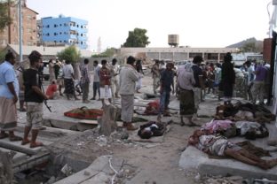 Útočník sa v Jemene odpálil medzi vojakmi