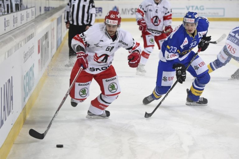 Video: Spenglerov pohár pozná prvého finalistu
