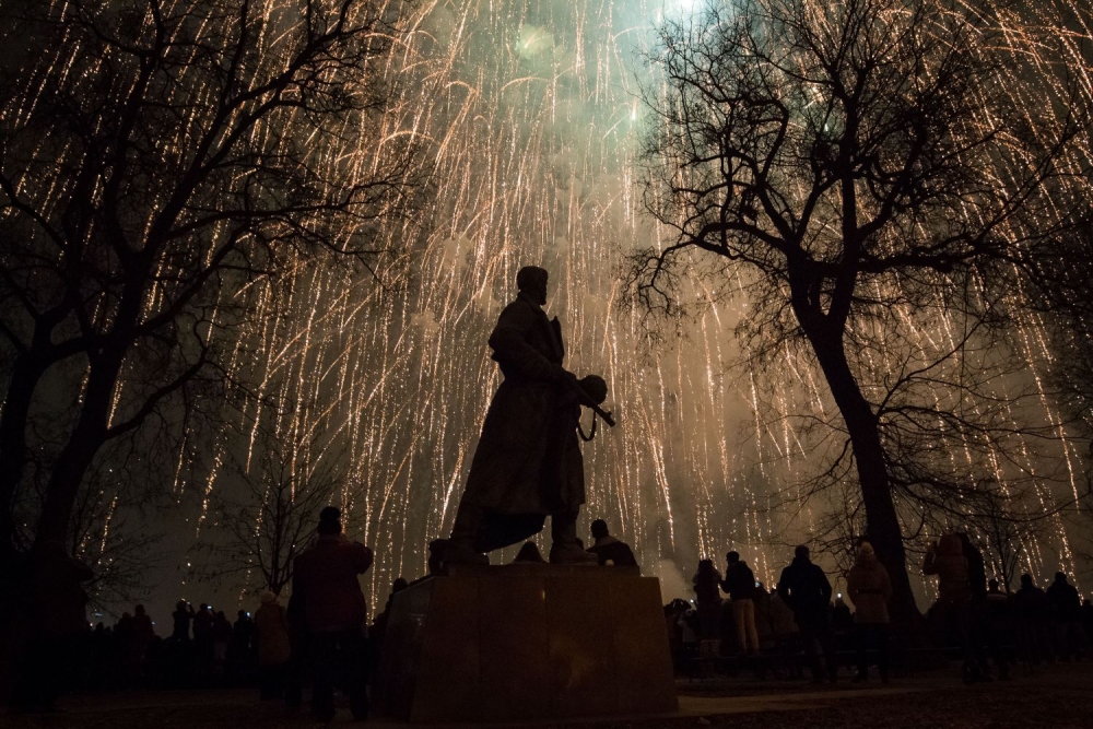 Bratislava: Novoročný ohňostroj nad Dunajom