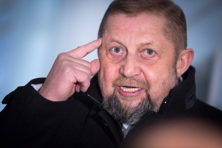 Disciplinárka s Harabinom odročená, Švecová neprišla