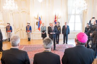 Prezident Kiska vyzval cirkvi, aby sa postavili extrémizmu