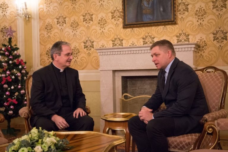Robert Fico, Stanislav Zvolenský