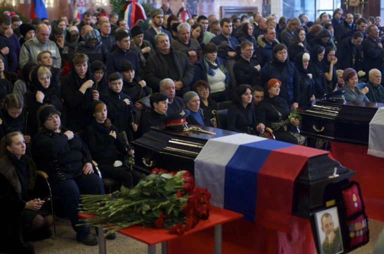 Rusko sa rozlúčilo s členmi súboru Alexandrovci